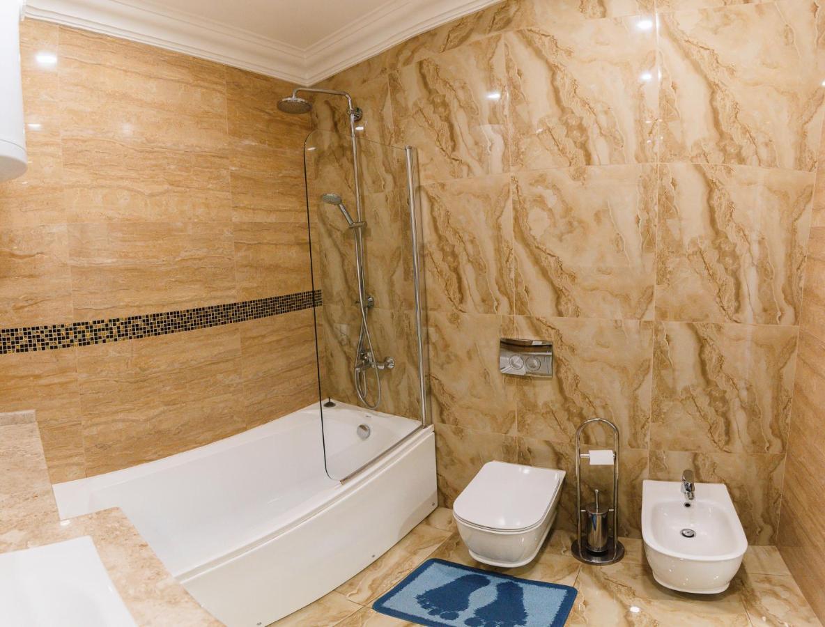 Luxury For Business & Pleasure Royal 3 Apartment Kiev Ngoại thất bức ảnh